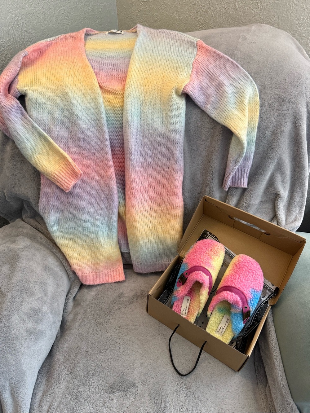 Vintage Havana Rainbow Ombre Clogs w/ matching Open-Front Cardigan -